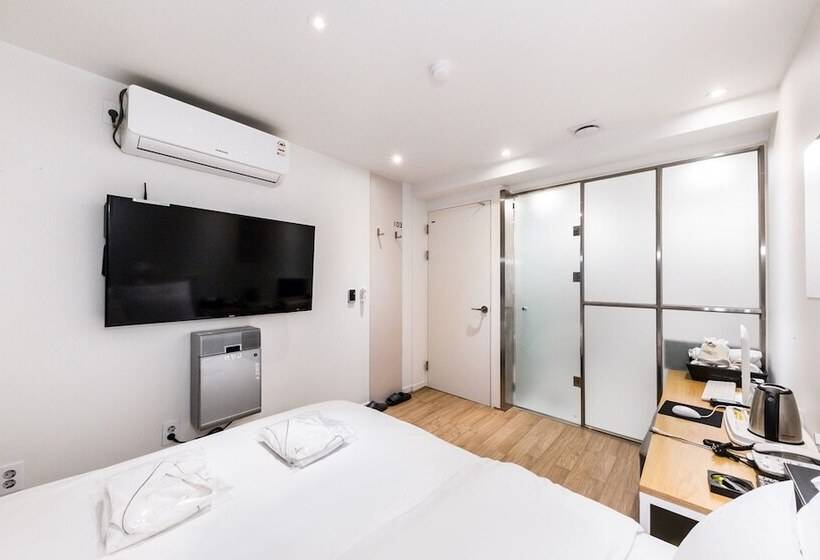 Hotel Doksan Minimal Season