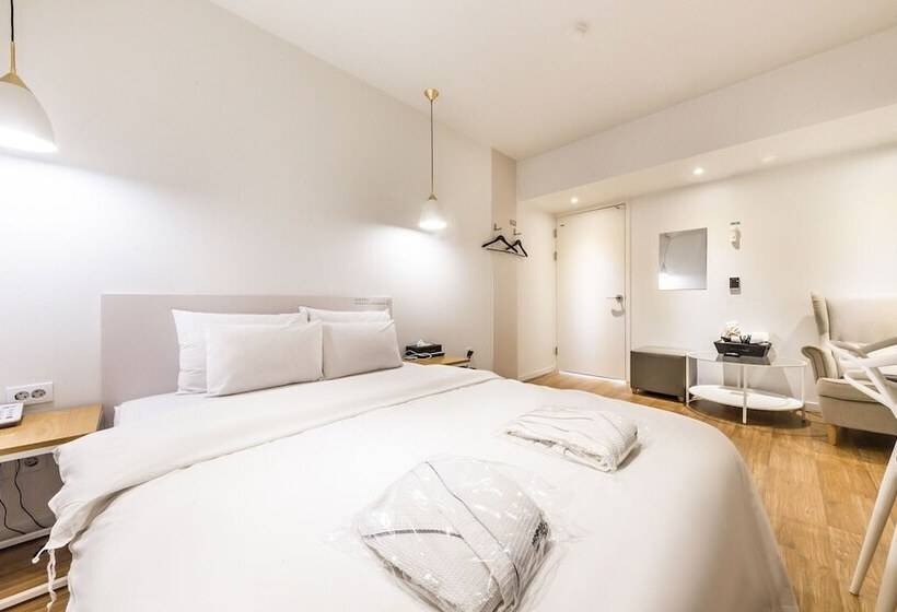 Hotel Doksan Minimal Season