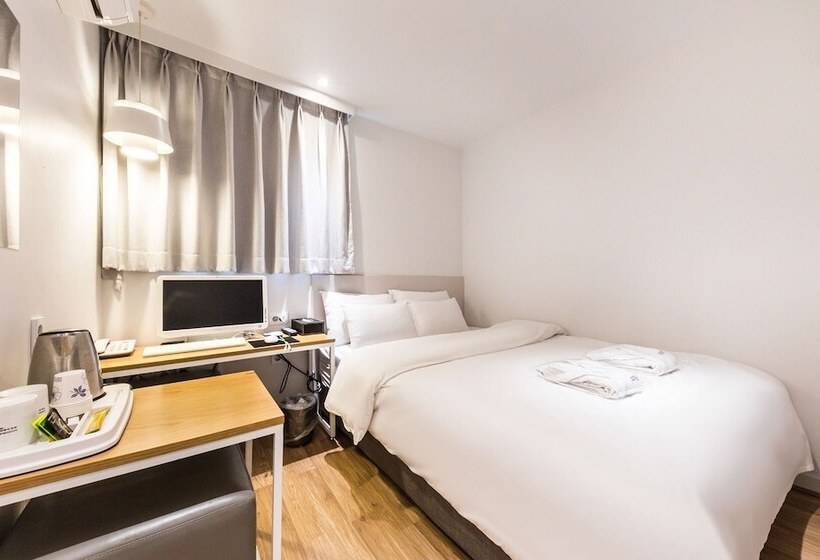 Hotel Doksan Minimal Season