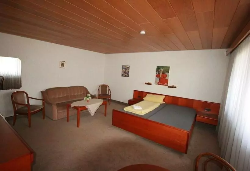 Hotelli Garni Sebastian