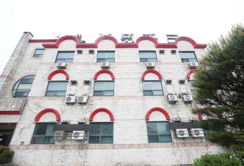 Hotel Geumsan Nakwon Park