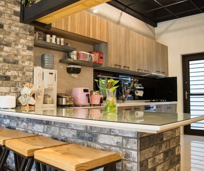 هتل Hermit Crabs B&b