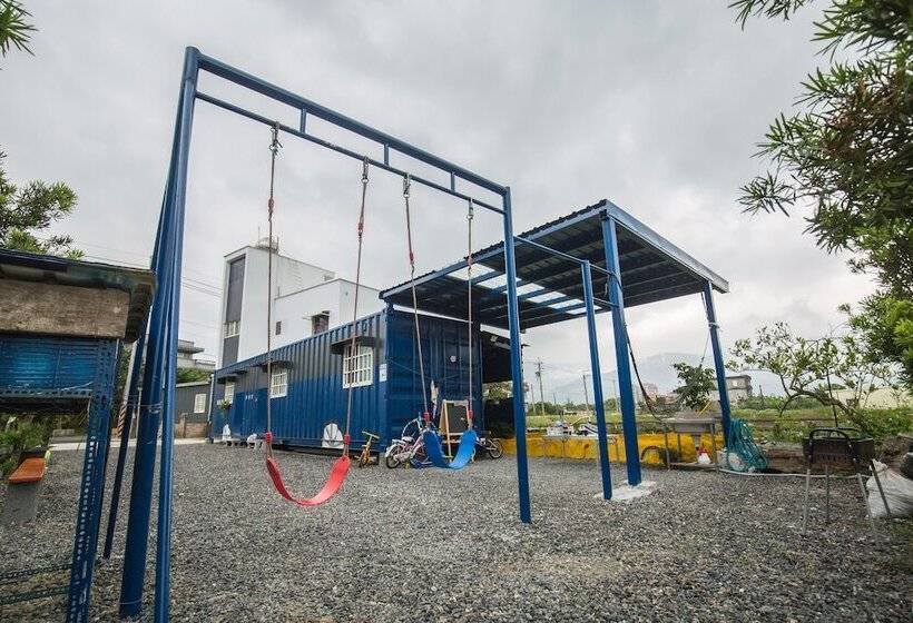 هتل Hermit Crabs B&b