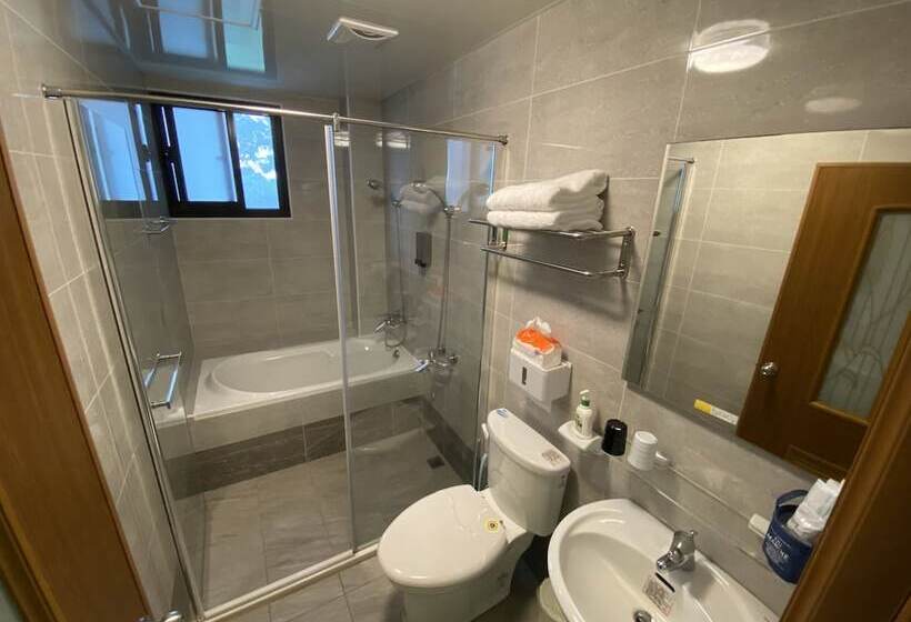 هتل Hermit Crabs B&b