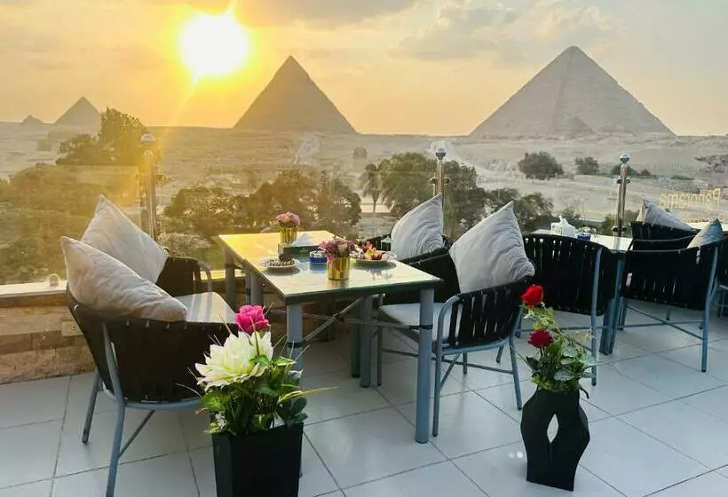 هتل Panorama View Pyramids