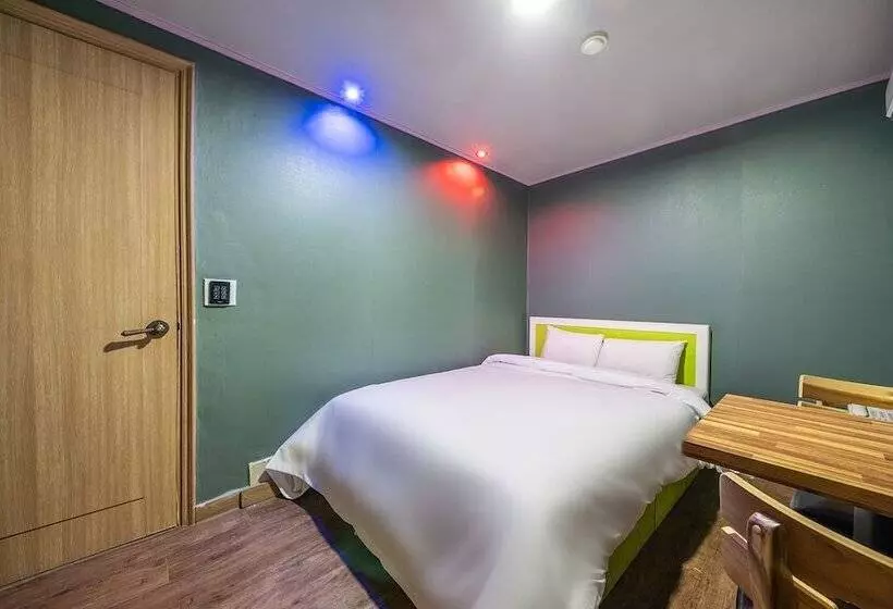 ホテル Seongnam Highnoon