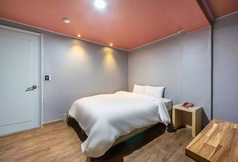 ホテル Seongnam Highnoon