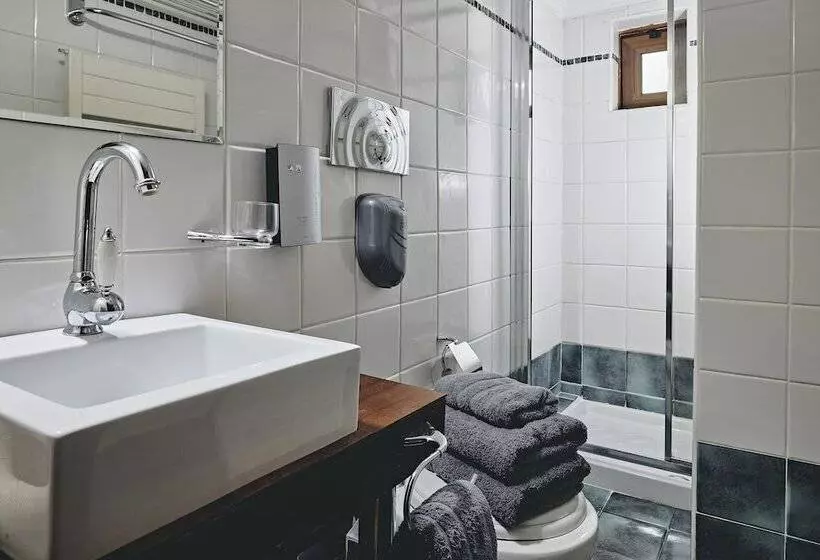 Hotelli White Hills Suites & Spa