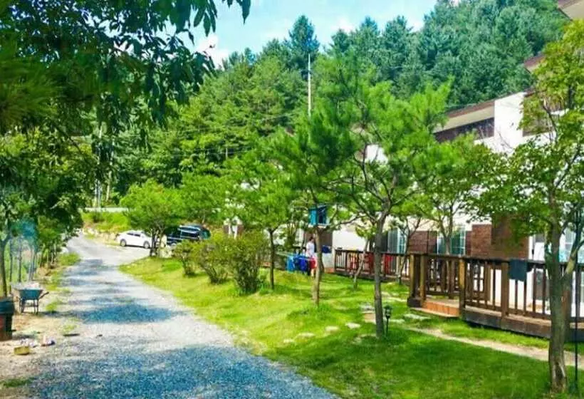 Hotelli Yangpyeong Haneulbit Pension