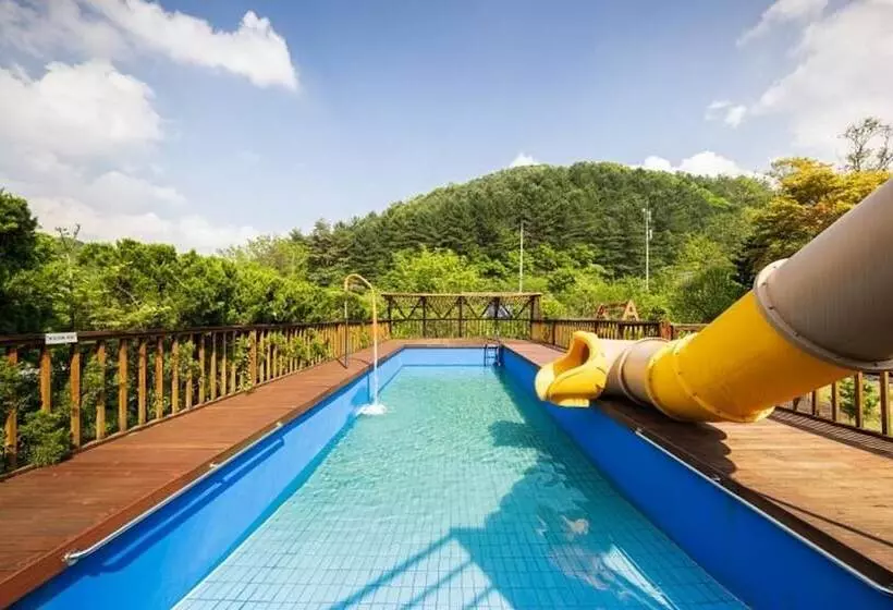 هتل Yangpyeong Happy Story Pension