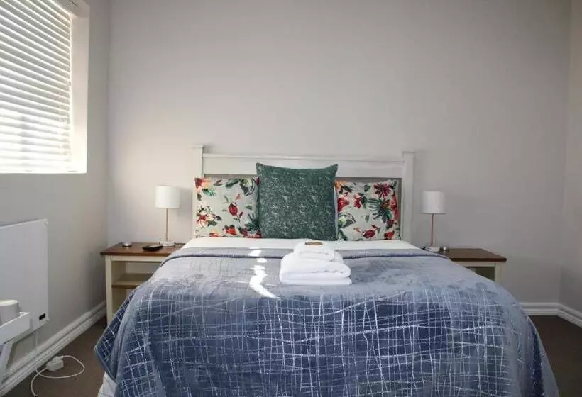 ペンション Oakview Guesthouse