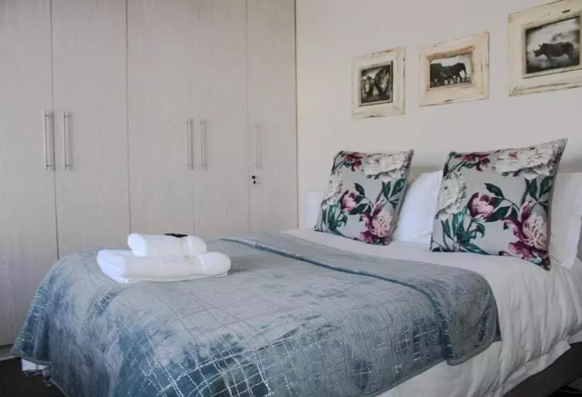 ペンション Oakview Guesthouse