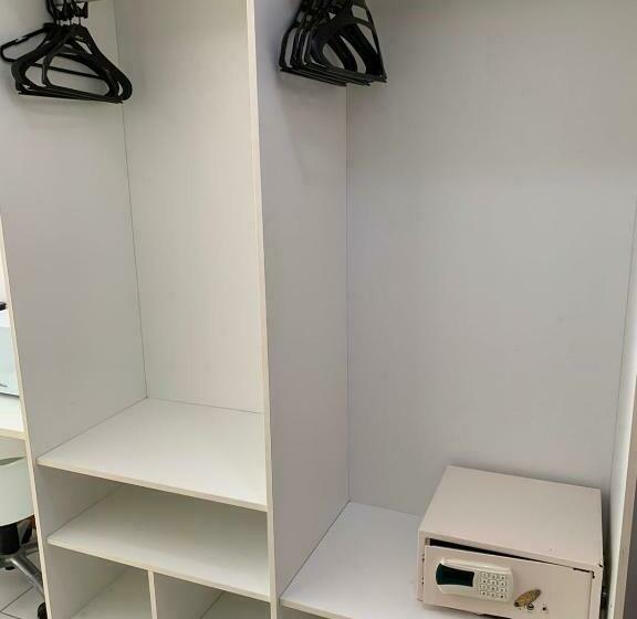 Suíte Com Varanda No Iloa   Sem Enxoval