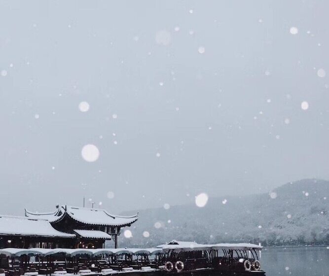 ホテル Lakeside Courtyard By Jinspecial