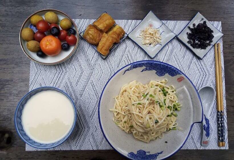 ホテル Lakeside Courtyard By Jinspecial