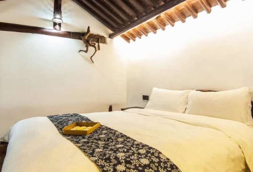 ホテル Lakeside Courtyard By Jinspecial