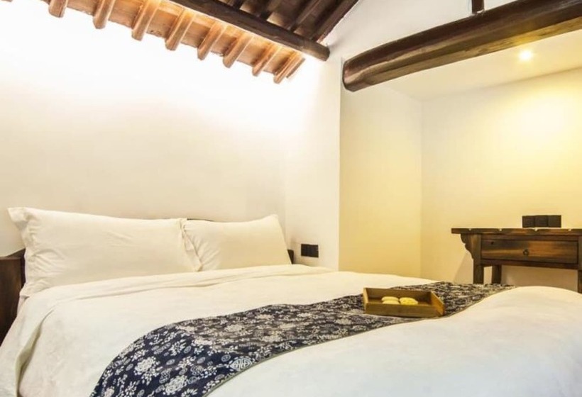 ホテル Lakeside Courtyard By Jinspecial