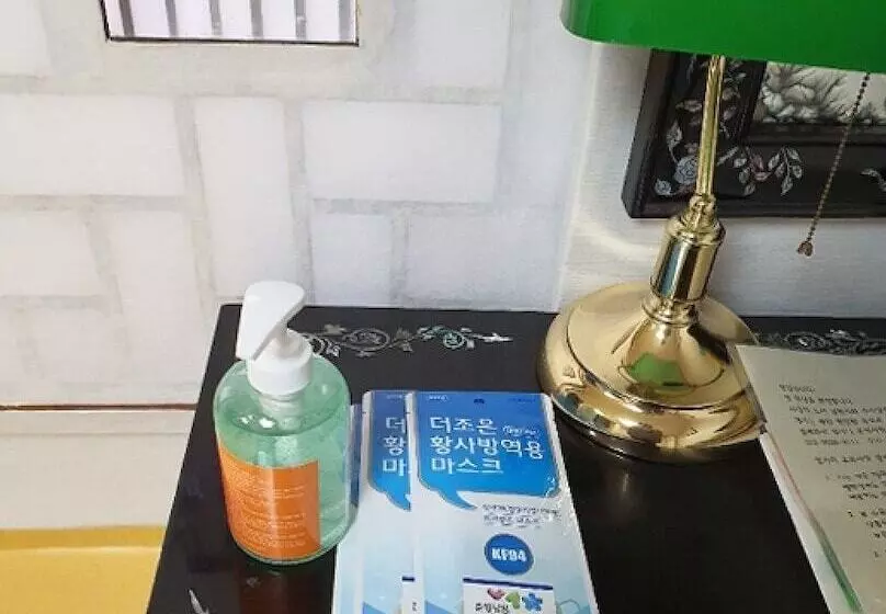 ホテル Namwon Sugokdang Hanok Stay