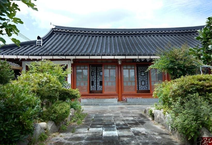 Hotel Namwon Sugokdang Hanok Stay