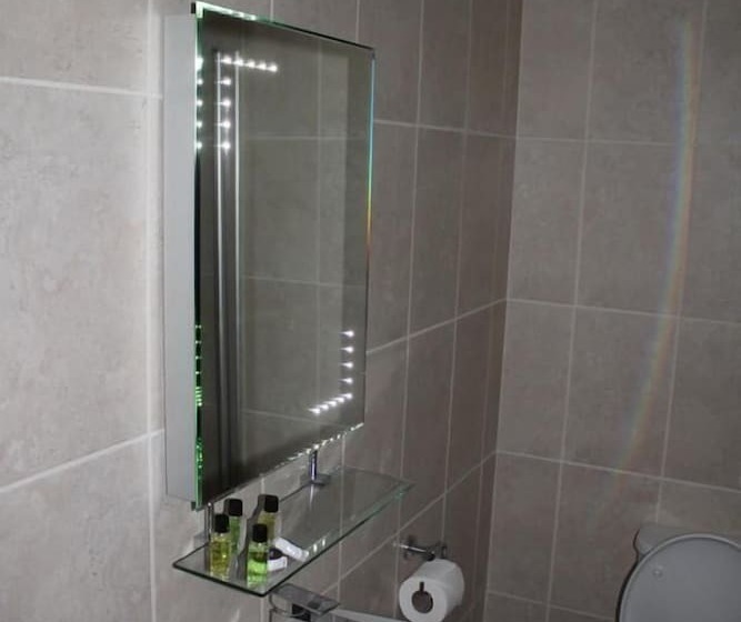 No.2 Hotel And Restaurant