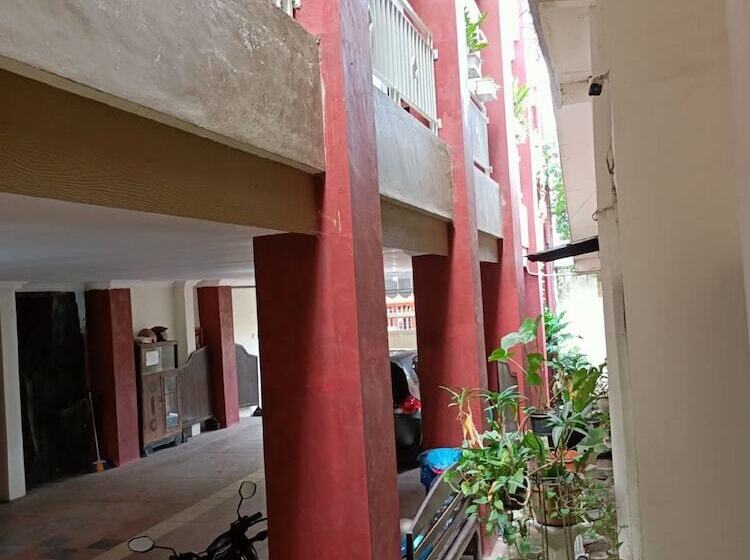 בית מלון כפרי Oyo 91332 City-m Urban Homestay