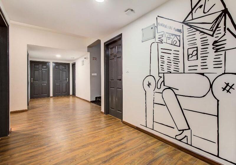 ホテル Oyo Townhouse 294 Near Artemis Hospital