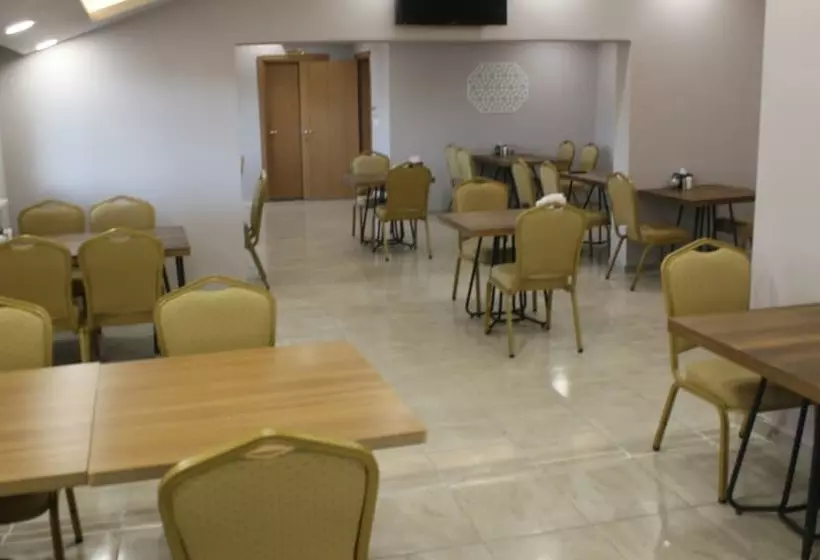 Pointbreak Otel
