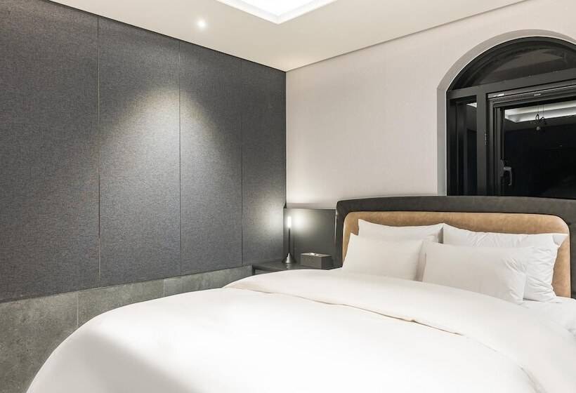 Отель Sungshin University Station R