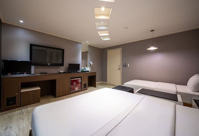 Отель Sungshin University Station R