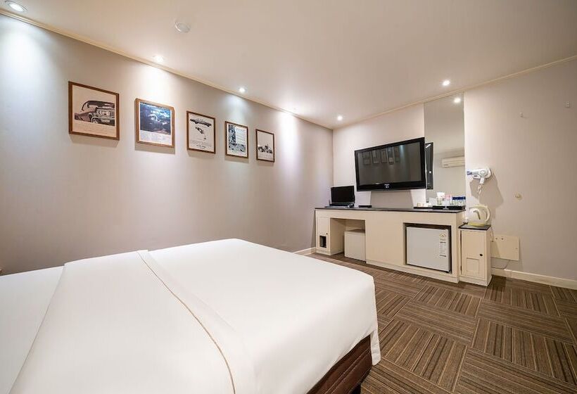 Отель Sungshin University Station R