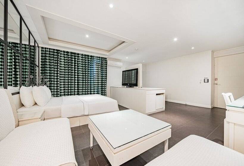 Отель Sungshin University Station R