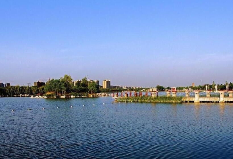 酒店 7 Days Premium Zibo Huantai Xinyu Building