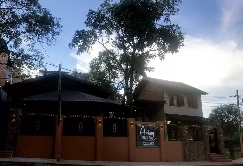 Hotelli Ambay Suites & Dorms