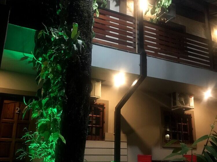 Hotel Ambay Suites & Dorms