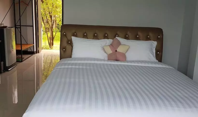 هتل Baan Suan San Rak