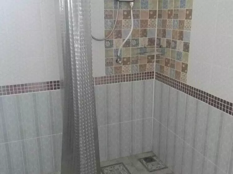 هتل Baan Suan San Rak