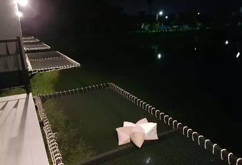 هتل Baan Suan San Rak