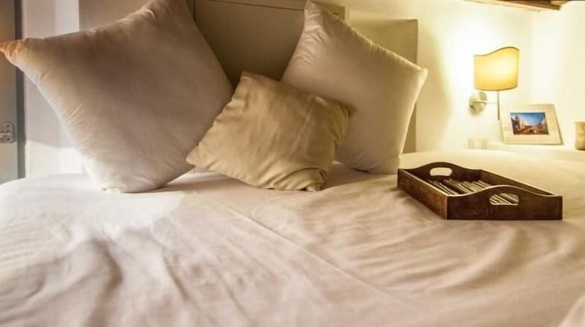 هتل Navona Vita Suites