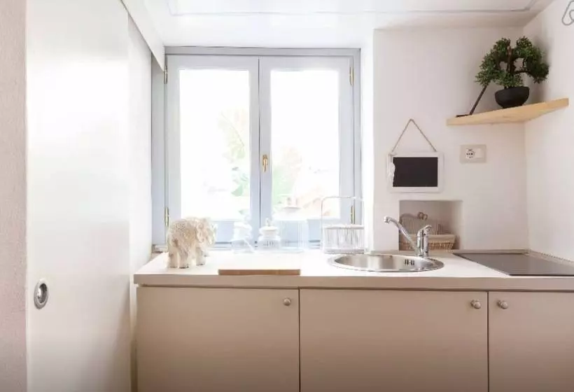 هتل Navona Vita Suites