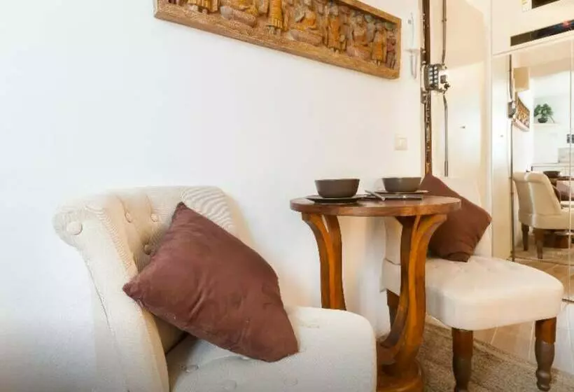 هتل Navona Vita Suites