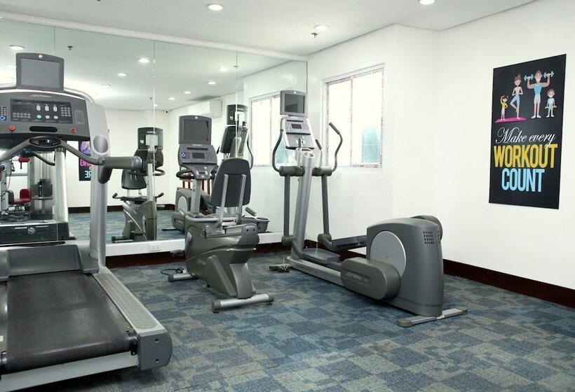 호텔 Centtro Residences