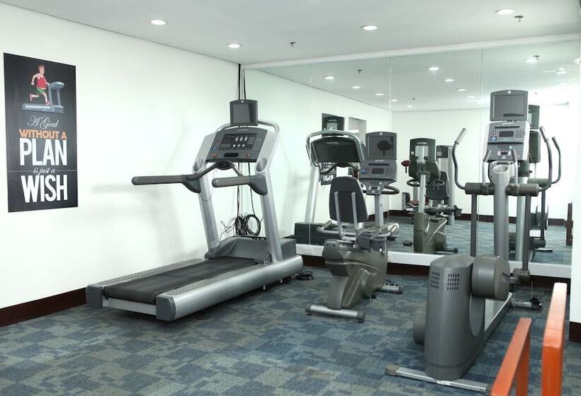 호텔 Centtro Residences