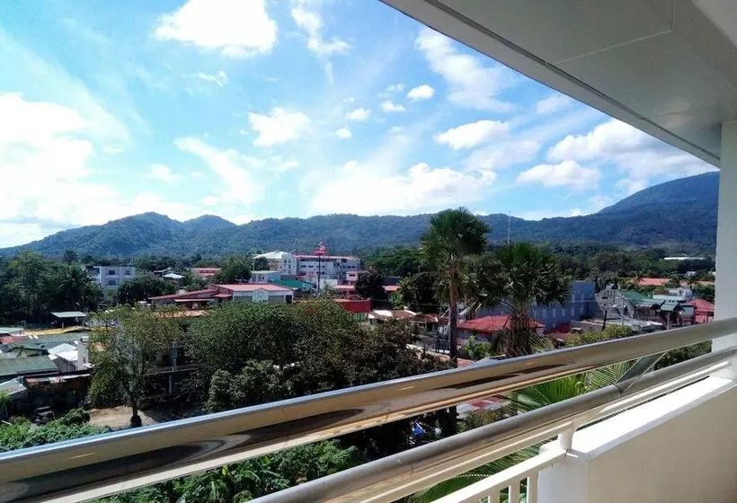 ホテル Centtro Residences