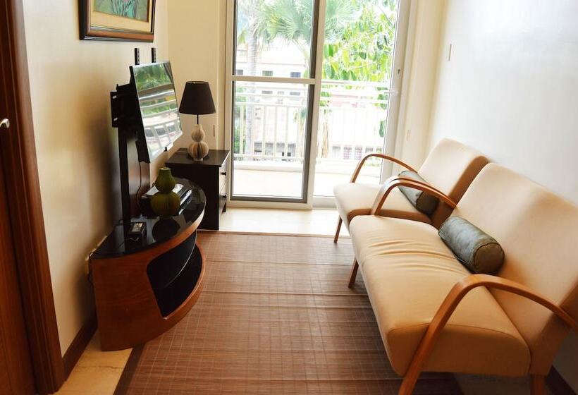 호텔 Centtro Residences