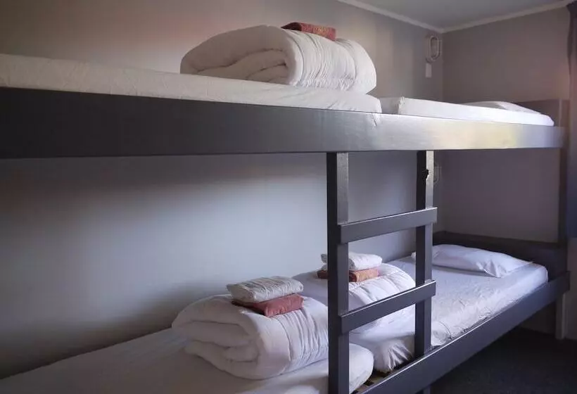 Hotelli Manowhenua Lodge   Hostel