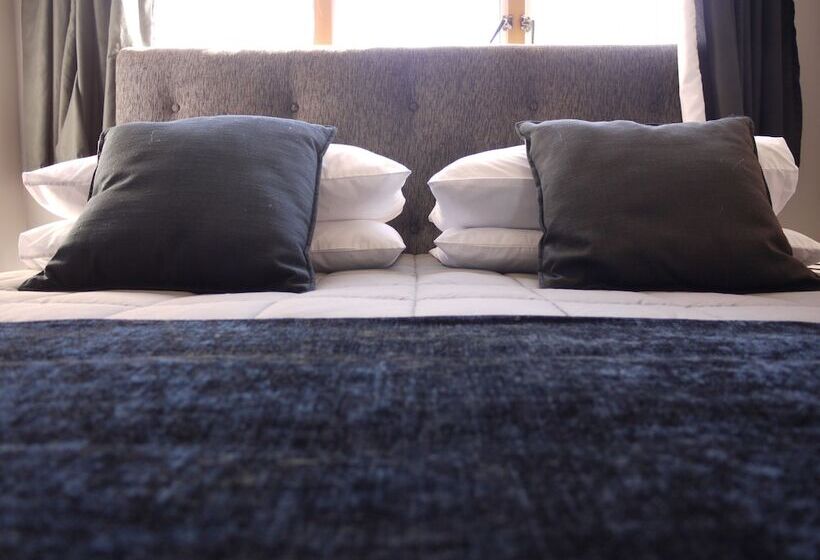 בית מלון כפרי Manowhenua Lodge Hostel