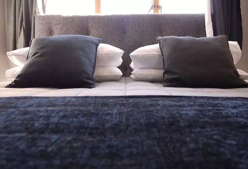 Hotelli Manowhenua Lodge   Hostel