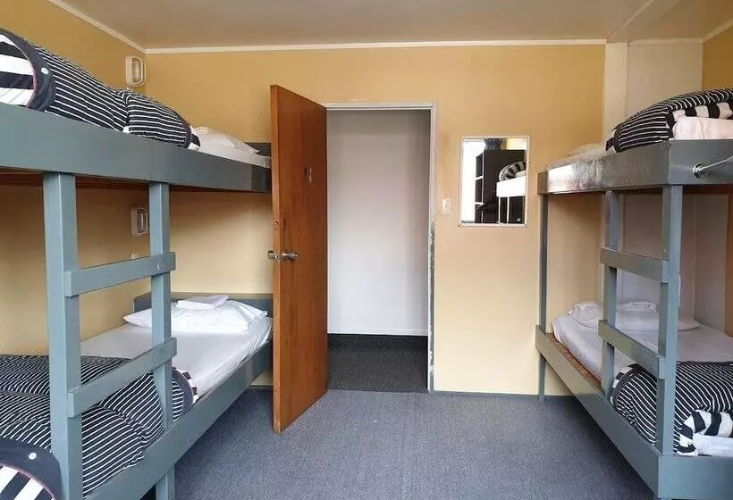 Hotelli Manowhenua Lodge   Hostel