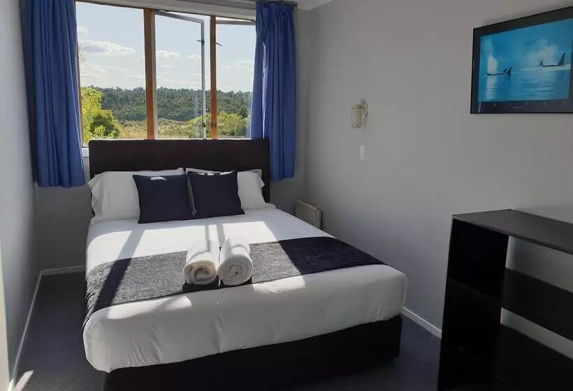 Hotelli Manowhenua Lodge   Hostel