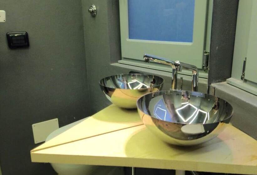 هتل Navona Vita Suites